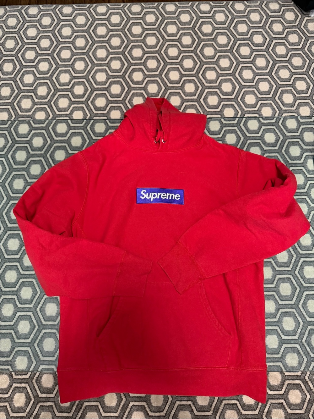 Supreme Box Logo Hoodie F/W 2017 Like New Condition